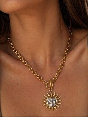Sun Pendant Chain Toggle Necklace - Elegant Women's Jewelry
